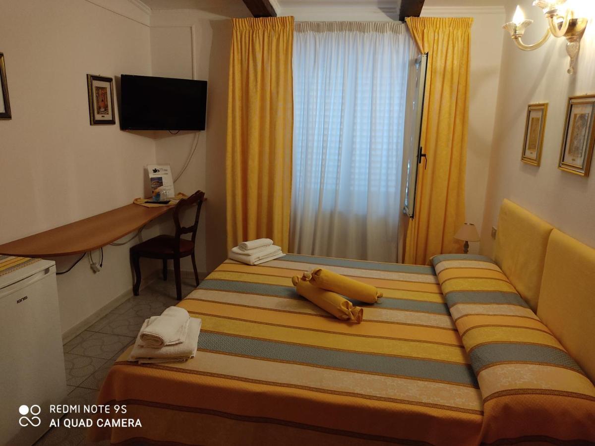 Hotel La Calabrese Isola Di Capo Rizzuto المظهر الخارجي الصورة