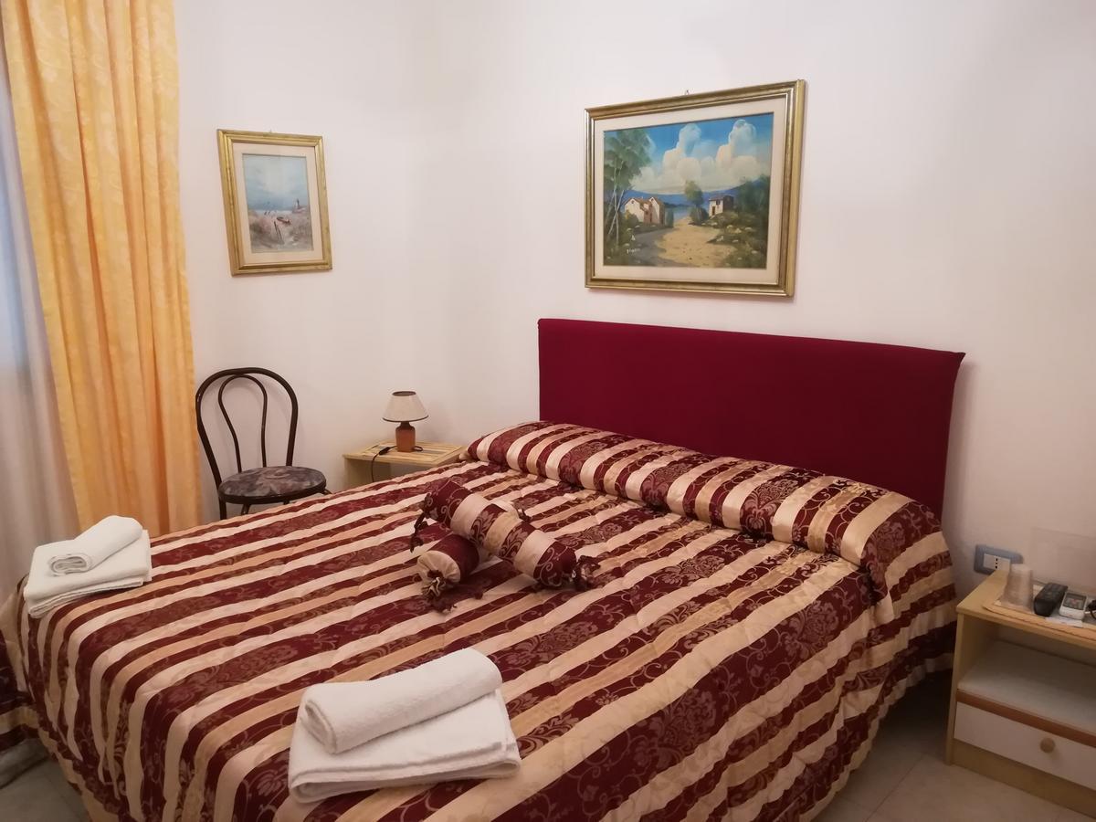 Hotel La Calabrese Isola Di Capo Rizzuto المظهر الخارجي الصورة