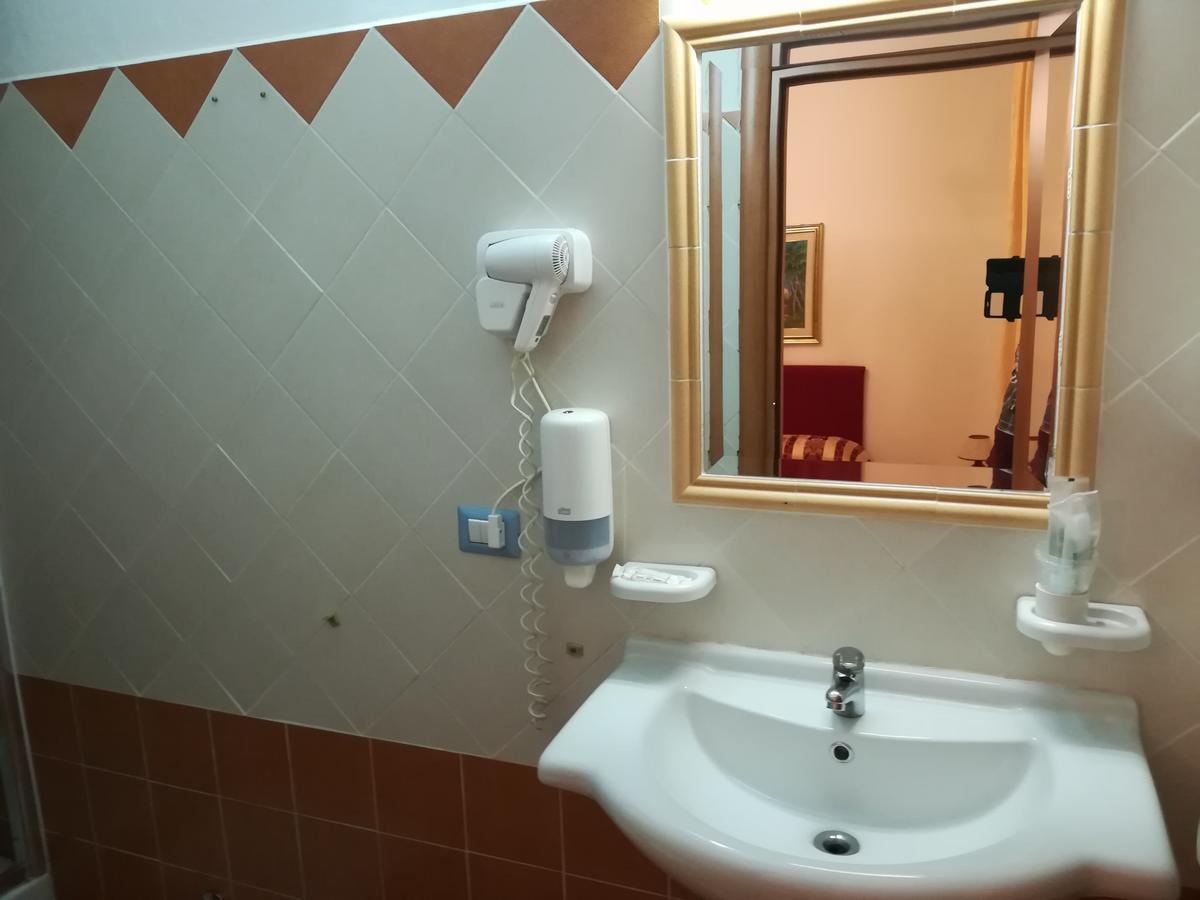 Hotel La Calabrese Isola Di Capo Rizzuto المظهر الخارجي الصورة